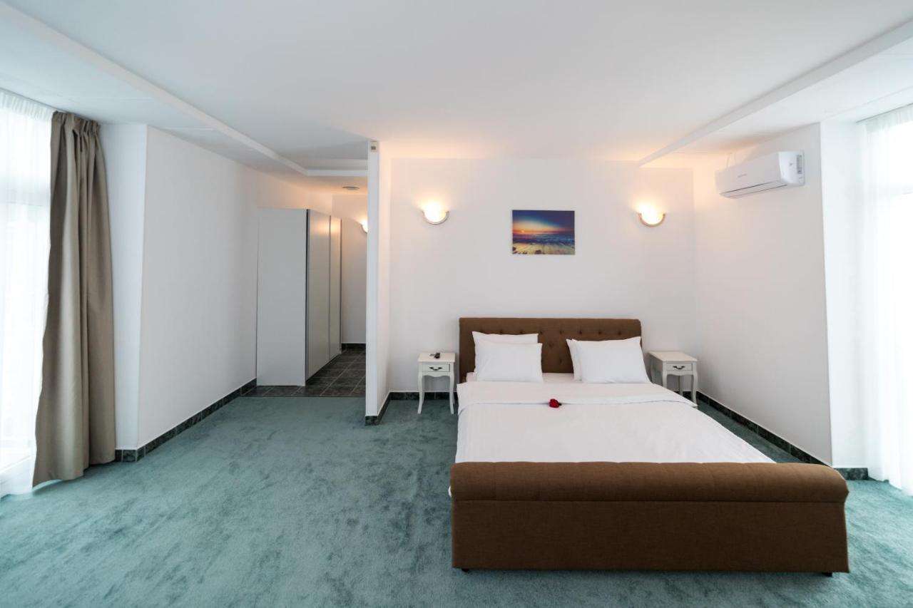 Avenue Palm On The Beach - Avenue Hotels เอโฟริเอนอร์ด ภายนอก รูปภาพ