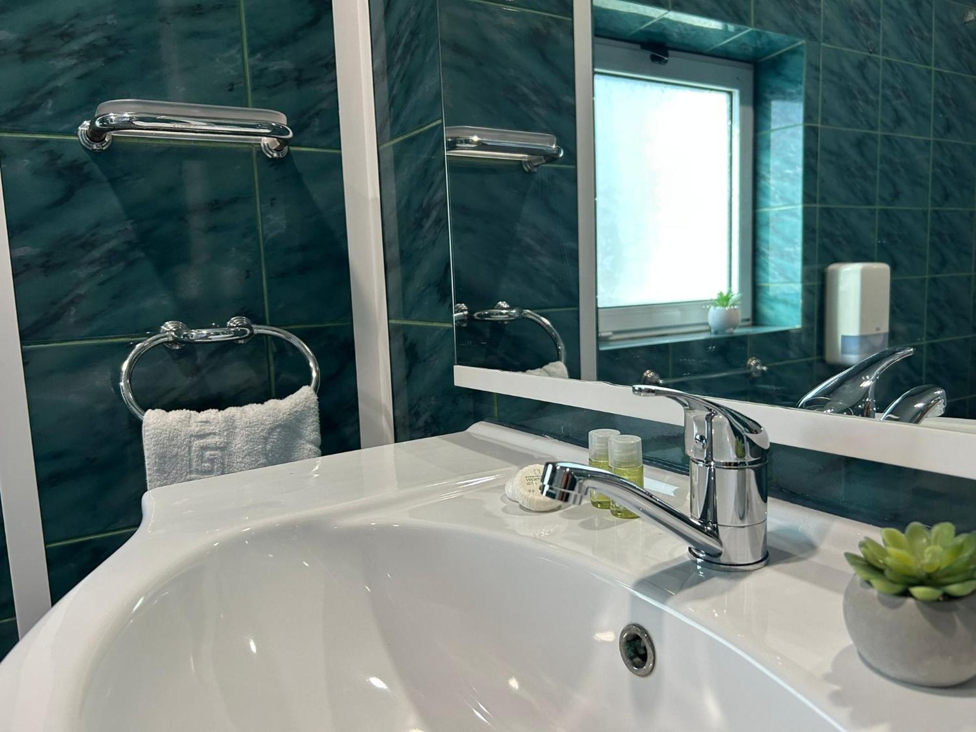 Avenue Palm On The Beach - Avenue Hotels เอโฟริเอนอร์ด ภายนอก รูปภาพ